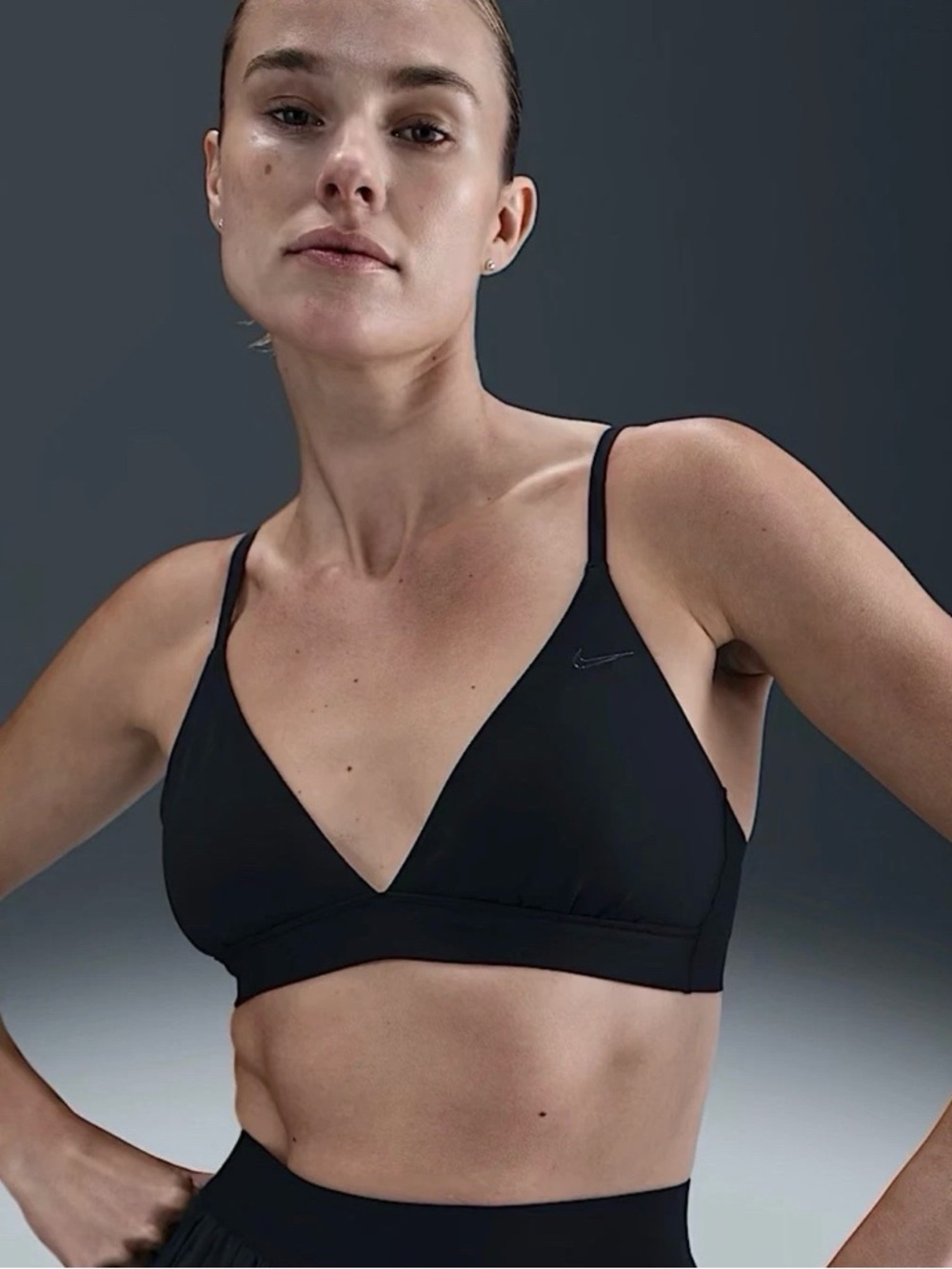 Nike Form Small Light-Support Non-Padded Triangle Sports Bra Adjustable